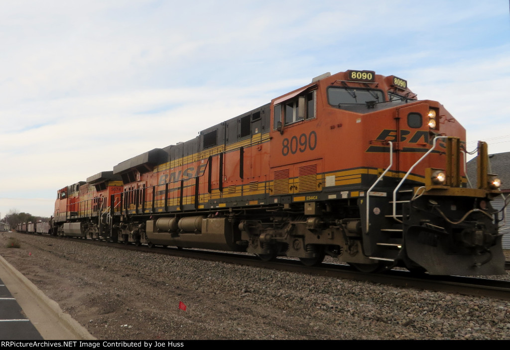 BNSF 8090 East